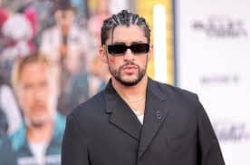 Bad Bunny durante su discurso en los Premios Grammy 2026, donde criticó al ICE y fue protagonista de una respuesta oficial de la Casa Blanca.