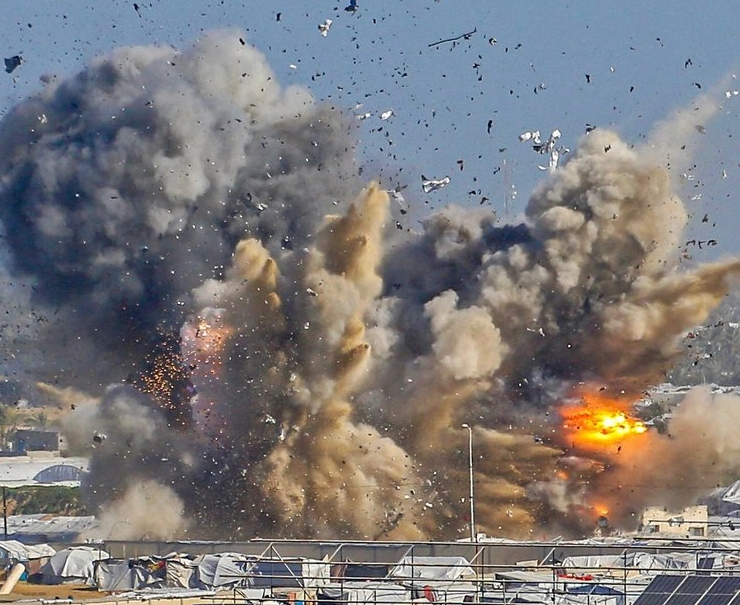 Israel vuelve a atacar Gaza dejando un alto saldo de victimas, en su mayoría mujeres