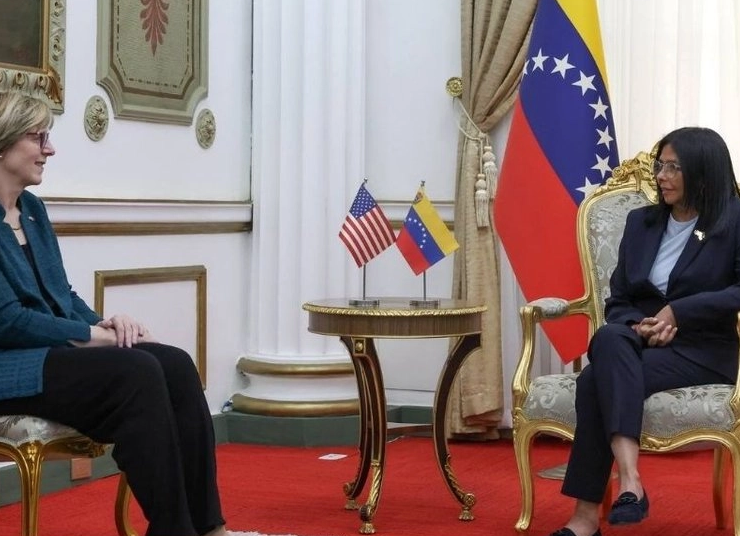 Delcy Rodríguez recibió a encargada de negocios de EEUU en Miraflores