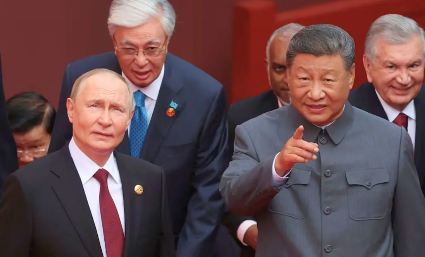 Rusia desafía a EEUU al ofrecer su potencia militar a China