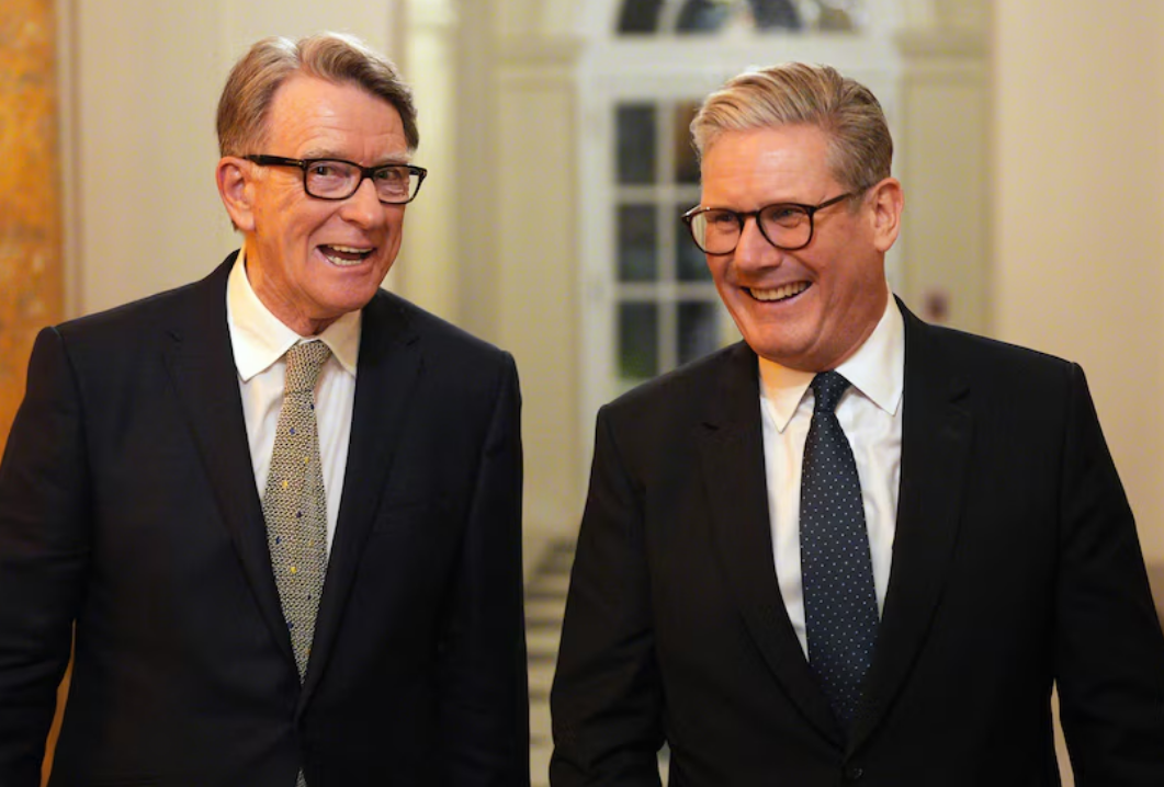 Dimisiones que sacuden Downing Street