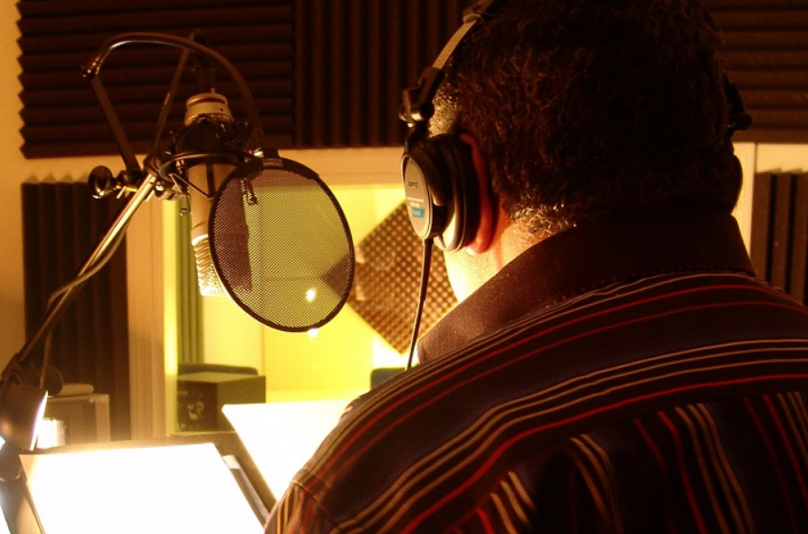 Actores de voz boicotean Netflix por usar la IA