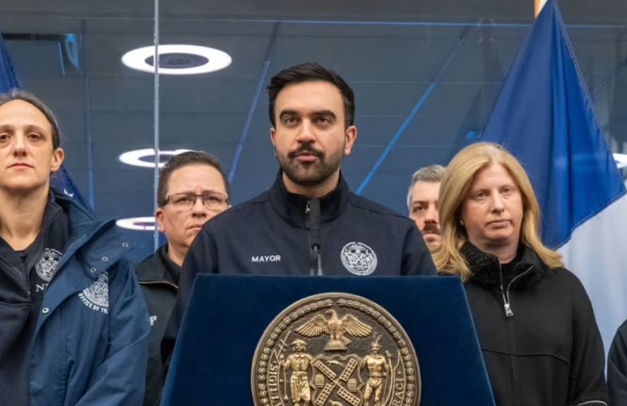 Prohíben viajes por Nueva York ante ventisca histórica