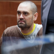 Nick Reiner se declara no culpable del asesinato de sus padres