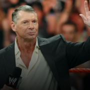 Vince McMahon planea recomprar la WWE junto a Arabia