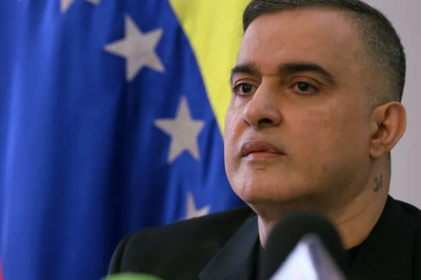 ¿Por qué se dice que Venezuela sufre otro golpe al gobierno?