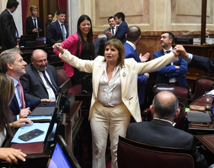 Jornadas de hasta 12 horas, una nueva reforma histórica en Argentina