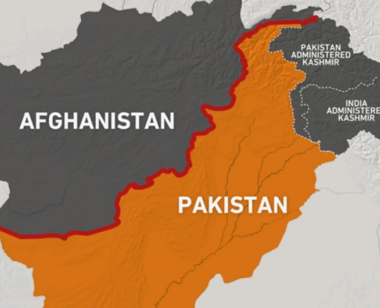 Afganistán pide diálogo con Pakistán tras intensos ataque entre ambos