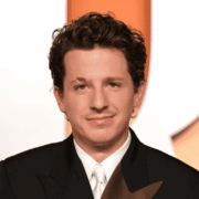 Charlie Puth interpretará el Himno Nacional en el Super Bowl LX