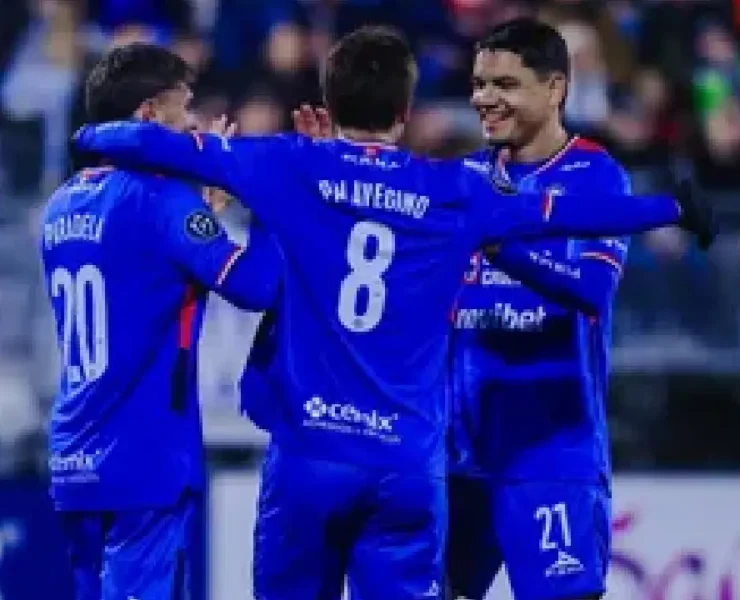 Cruz Azul inició con goleada contundente