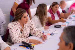 Respaldo alimentario y asistencia económica bimestral de 2,300 pesos a personas que enfrentan esta enfermedad.