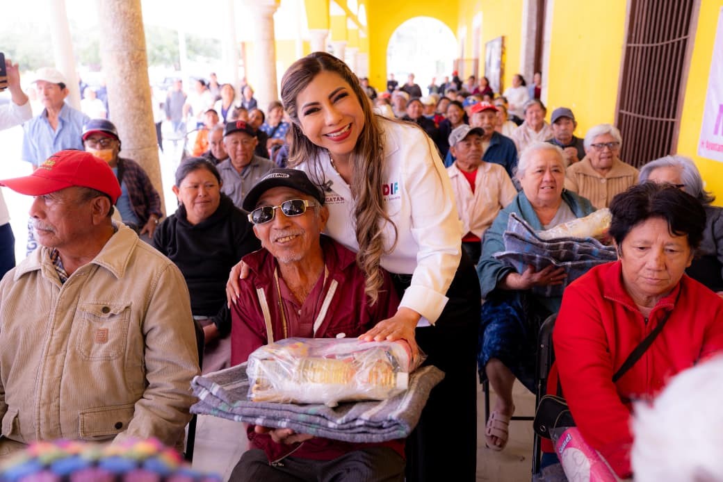 DIF Yucatán entrega apoyos a familias ante descenso de las temperaturas