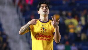 Víctor Dávila abrió el marcador con un potente zurdazo y encaminó la victoria del América en la CONCACAF Champions Cup.