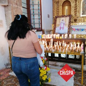 Madres de familia, entre lágrimas y oraciones, elevaron súplicas a la Virgen de la Candelaria pidiendo por la salud y el bienestar de sus hijos