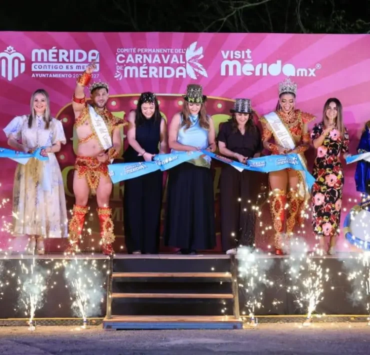 Espectáculo inaugural 40 mil asistentes abarrotan el Corso en Circo Carnaval