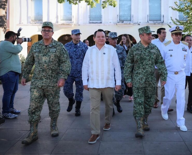 Gobierno de Yucatán honra al Ejército y Fuerza Aérea Mexicana
