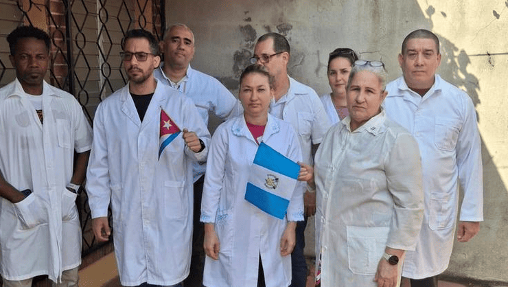 Guatemala cancela convenio con médicos cubanos