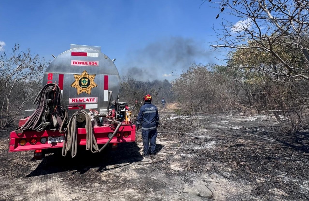Incendio devastador en Susulá Mérida moviliza a Bomberos