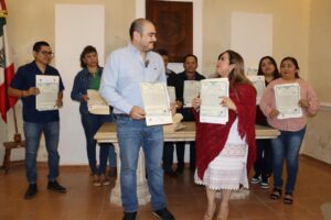 Los documentos fortalecen el derecho a la identidad y brindan certeza jurídica a personas originarias de San Francisco, California, y de diversas ciudades de Oregón.