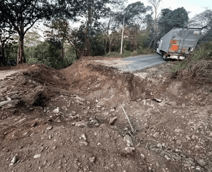 Jalisco vive nueva ola de bloqueos e incendios