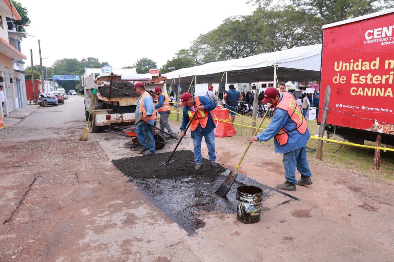 Obra de drenaje sanitario en beneficio de las familias