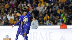 Robert “Pantera” Morales empató el partido desde los once pasos al minuto 64, encendiendo la remontada con la que Pumas rescató la victoria ante Puebla.