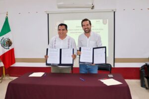 Instalan más de 300 paneles solares en planteles del Colegio de Bachilleres de Yucatán