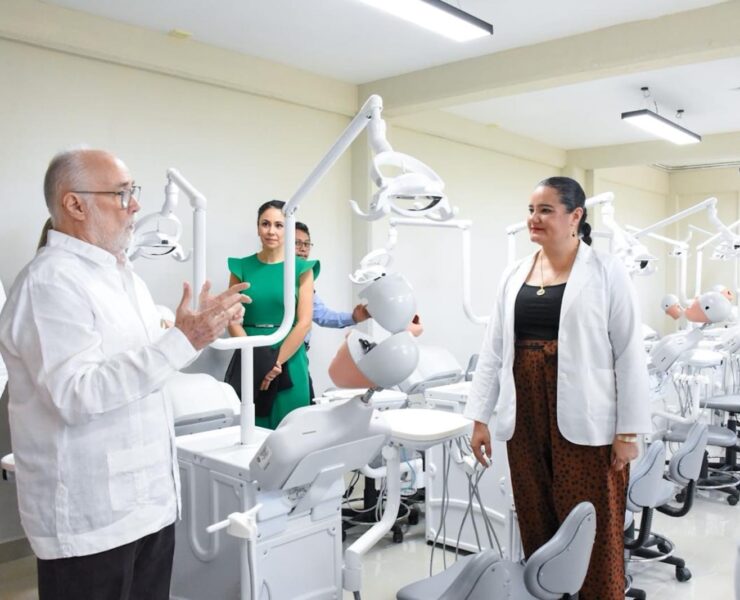 Reconoce SSY vocación y compromiso del gremio odontológico en su día