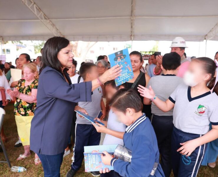 Yolanda Osuna encabeza jornada Centro Cerca en Sabina
