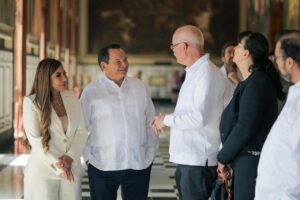 Desde el Salón de los Retratos, el Gobernador destacó que Alemania es referente en industria, innovación y desarrollo sustentable, y que este acercamiento abre oportunidades de cooperación económica, intercambio tecnológico y fortalecimiento institucional