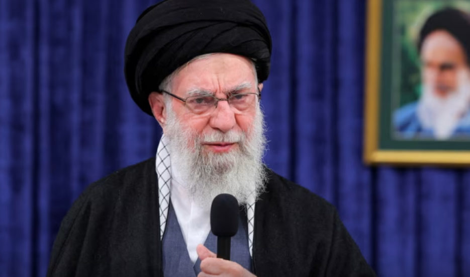 Irán declara 40 días de luto por la muerte del supremo líder