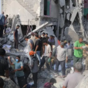 La tragedia en Irán empeora, las victimas de la escuela ascienden a 153