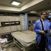 Bombardeos alcanzan nueve hospitales en Medio Oriente, 500 fallecidos