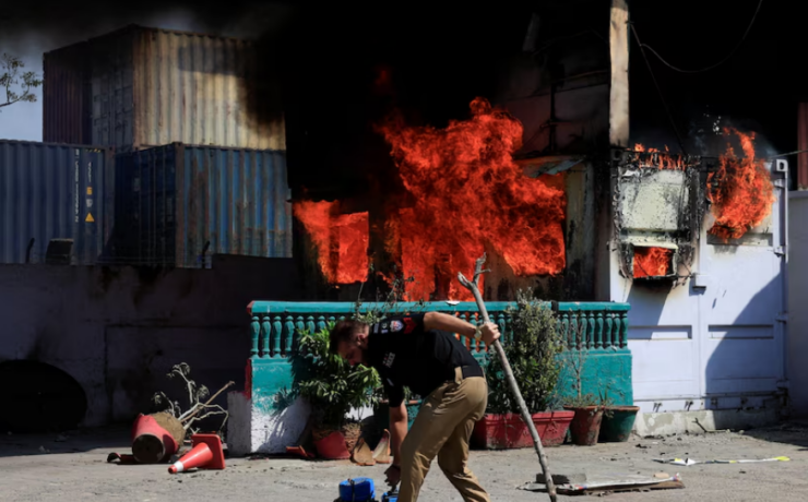 Intentan asaltar el consulado de EEUU en Pakistán y se reportan 50 heridos