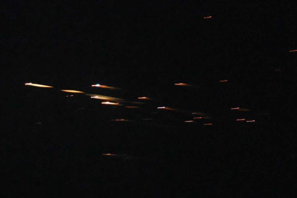 Irán lanza una nueva oleada de ataques y aumenta la presión militar