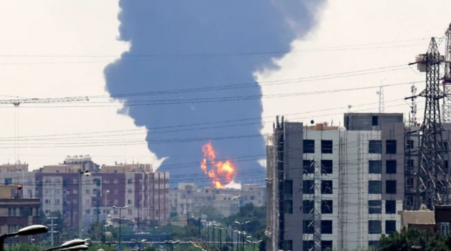 Irán atacó refinería Israelí dando un enorme golpe a los recursos de Israel