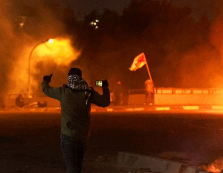 Atacan la embajada de EEUU en Bagdad usando varios cohetes