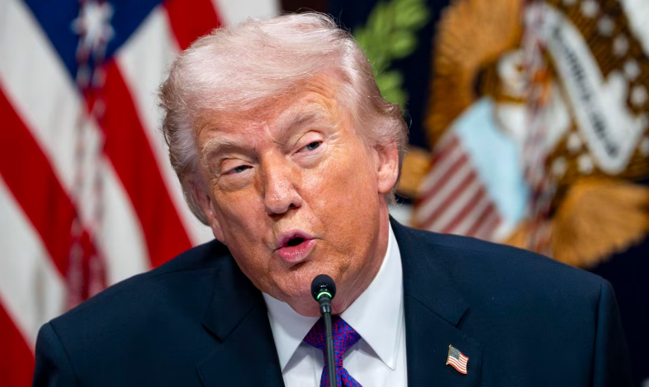 Trump suspende sanciones al crudo y mueve el mercado