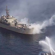 EEUU dice que destruyó 16 buques iranís en el estrecho de Ormuz