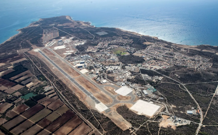 Rusia compra propiedades cerca de base aérea británica en Chipre