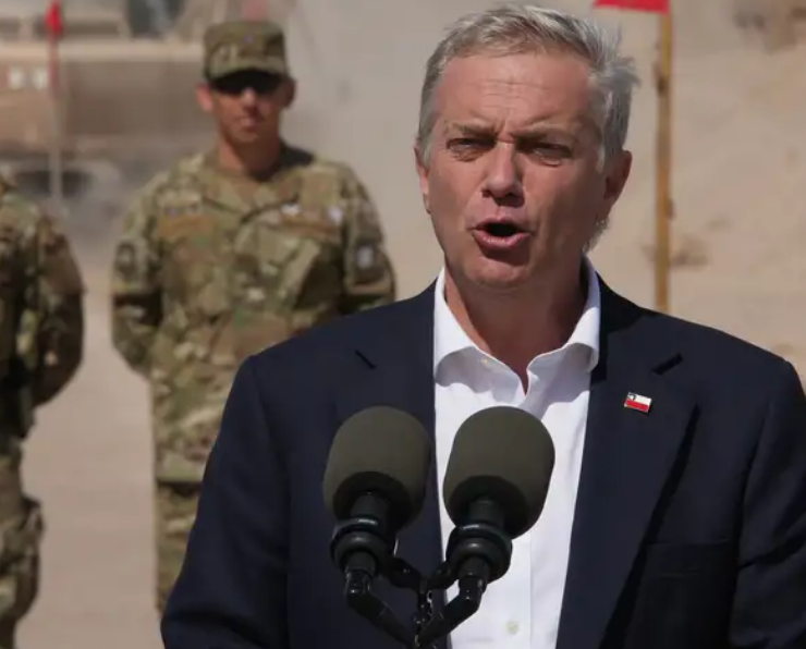 Chile inaugura obras de barrera fronteriza con Perú