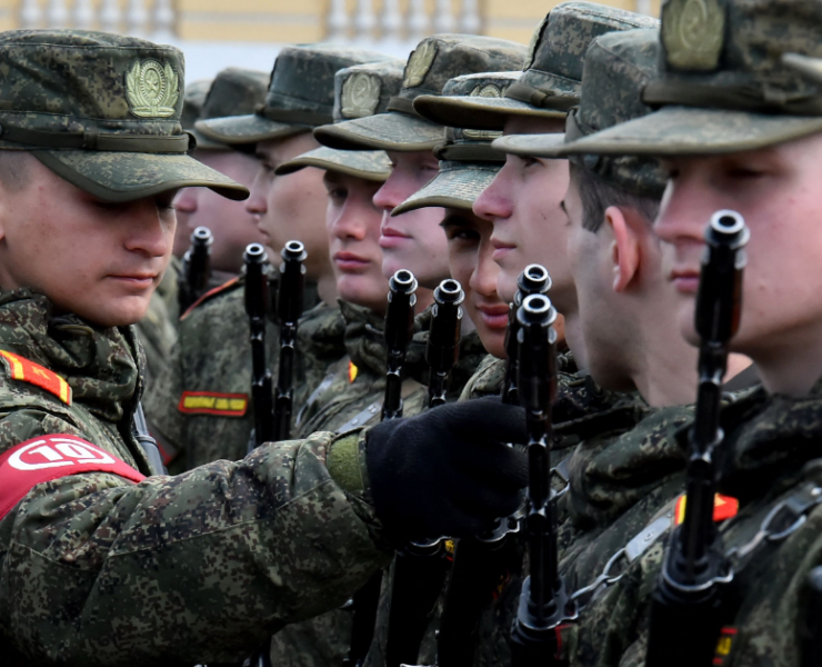 Ejército ruso sufre enormes abandonos y bajas creando una crisis interna