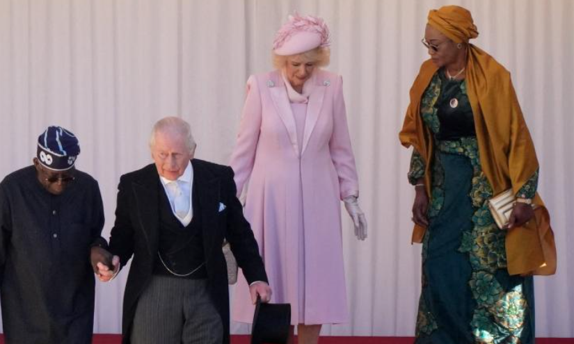 Carlos III es obligado a ajustar el protocolo por la visita del presidente de Nigeria