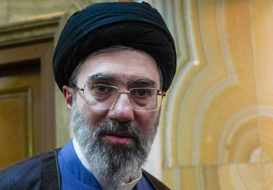 Irán afirma haber derrotado al enemigo, según palabras del líder supremo