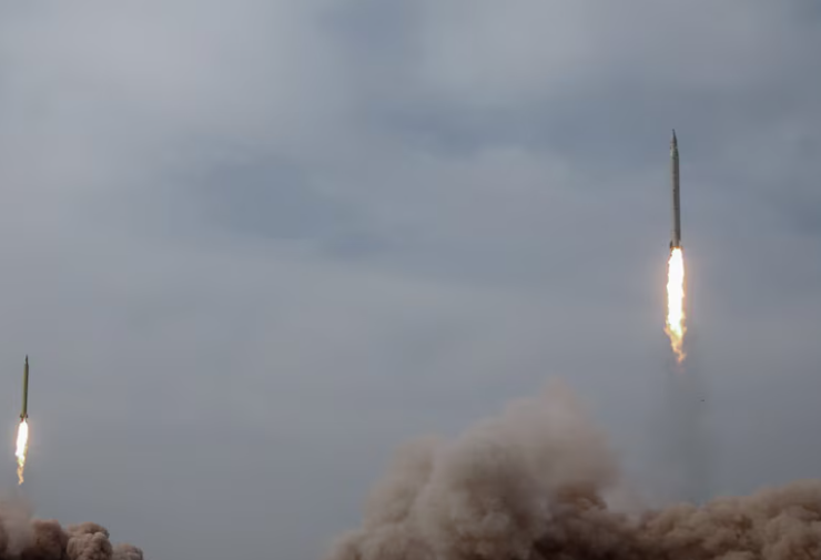 Irán disparó 12 andanadas de misiles en un solo día