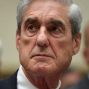 Fallece exdirector del FBI que investigó a Trump en 2016