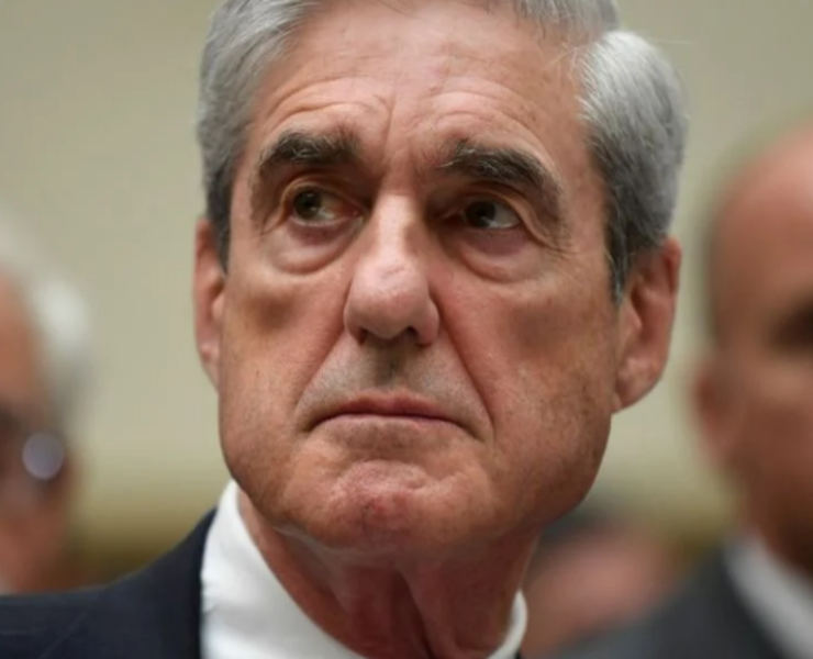 Fallece exdirector del FBI que investigó a Trump en 2016