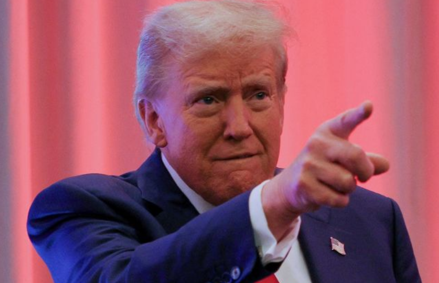 Trump reitera haber "borrado" a Irán del mapa gracias a las recientes ofensivas