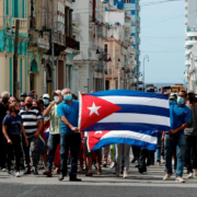 Protestan en Cuba por crisis energética y desabastecimiento de combustible