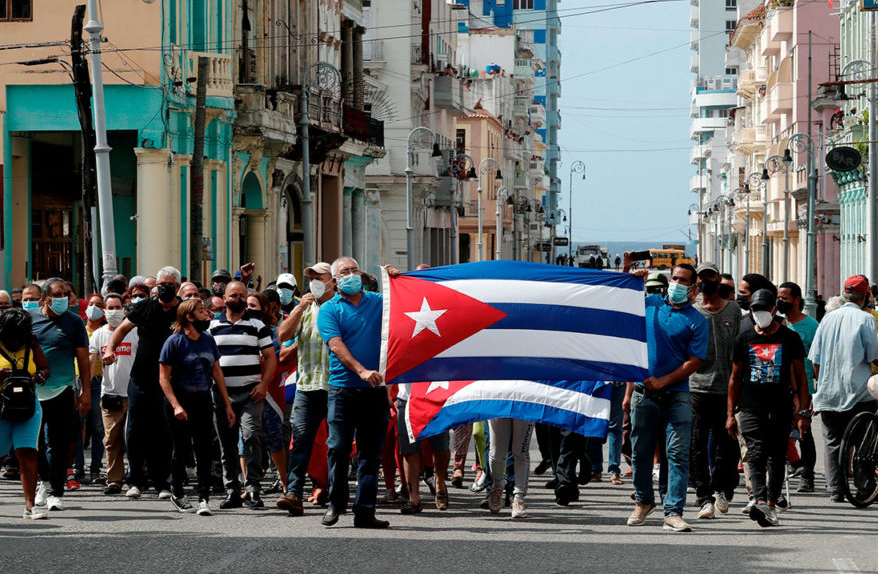 Protestan en Cuba por crisis energética y desabastecimiento de combustible